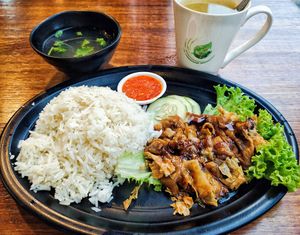 Back again for their chicken rice set at Leaf Corner 慈素 - Tai Seng in Central Singapore