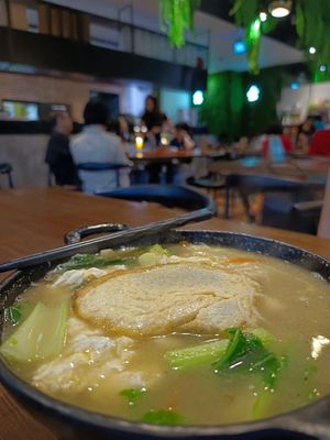  at Leaf Corner 慈素 - Tai Seng in Central Singapore