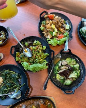   at Leaf Corner 慈素 - Tai Seng in Central Singapore