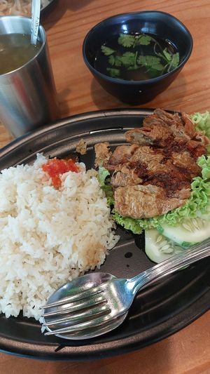  at Leaf Corner 慈素 - Tai Seng in Central Singapore