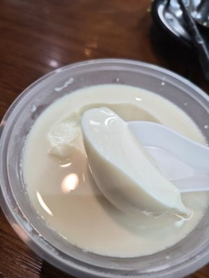Soya pudding at Leaf Corner 慈素 - Tai Seng in Central Singapore
