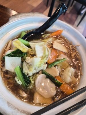 Claypot yee mee at Leaf Corner 慈素 - Tai Seng in Central Singapore