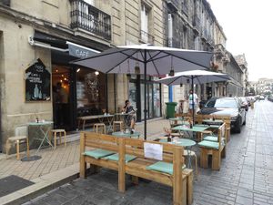 Outside seating at Michel MaBelle in Bordeaux