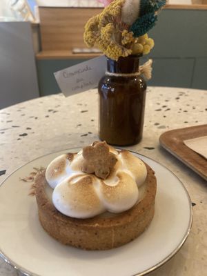 Tarte meringue  at Michel MaBelle in Bordeaux