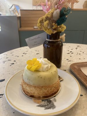 Francis  at Michel MaBelle in Bordeaux