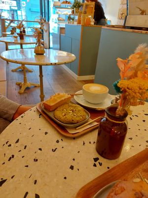 Matcha cookie, financier at Michel MaBelle in Bordeaux