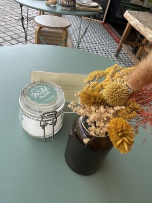 Tables outside  at Michel MaBelle in Bordeaux