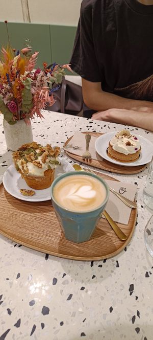 Carrot Cake (front) ; Banoffee (back) at Michel MaBelle in Bordeaux