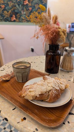 Almond-filled croissant at Michel MaBelle in Bordeaux