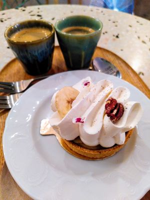 Banoffee tart + Coffee at Michel MaBelle in Bordeaux