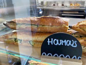 Houmous Sandwich at Eve, la sandwicherie végétale in Paris