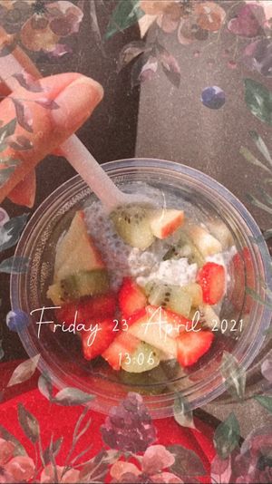 Chia pudding with fresh strawberries ! at Eve, la sandwicherie végétale in Paris