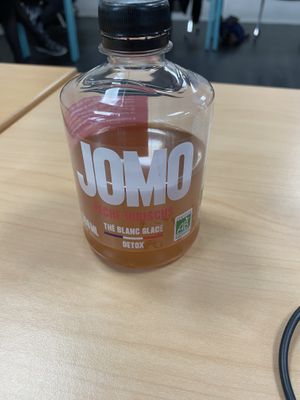 Hibiscus tea  at Eve, la sandwicherie végétale in Paris