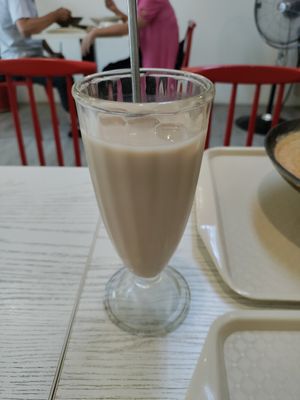 Oat tea at The Vegan Plate in Tainan