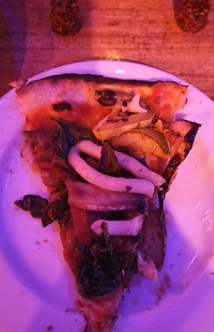 La Leyenda pizzería, opción de pizza con queso vegano at La Leyenda de L'Antico Forno in Puerto Viejo De Talamanca