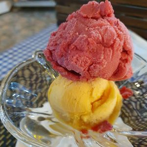 Raspberry and passion fruit gelato at Pizzeria Spaghetteria Toscana in Koh Chang