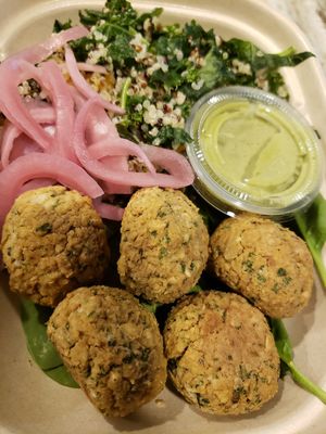 Falafel mezze at Eat Sprout in Easton