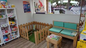 Zona relax para poder descansar tanto tú como los más pequeños de la familia  at Herbolari Montserrat in Barcelona