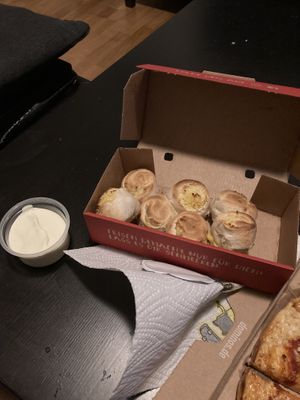 pizzabrötchen   at Domino's Pizza in Frankfurt