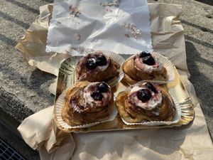 Zeppole di San Giuseppe   at efrem in Turin