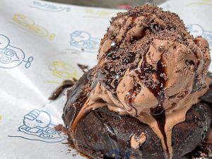 Ice Cream UFO at 404Plant in Hong Kong Island