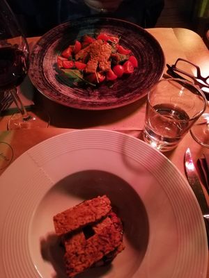 Tempeh marinato con verdure saltate at MiBiò bistrot in Milan