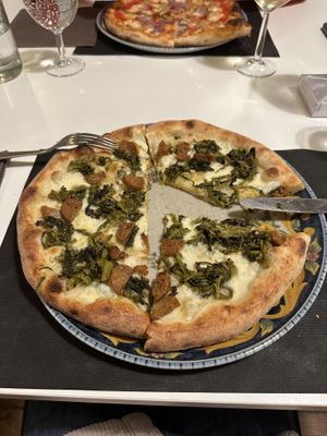 Pizza with vegan salsiccia  at MiBiò bistrot in Milan