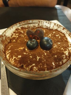 Tiramisu at MiBiò bistrot in Milan