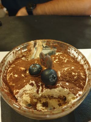 Tiramisu at MiBiò bistrot in Milan