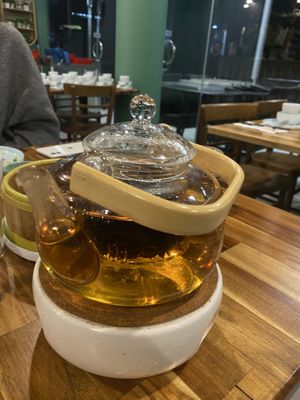 Oolong tea  at Green Sprouts Vegetarian in Neutral Bay