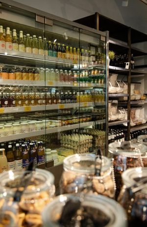  at Holis Market in Vienna