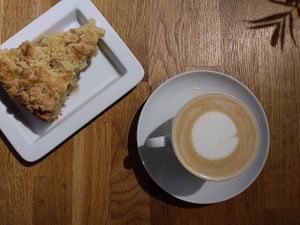  at Holis Market in Vienna