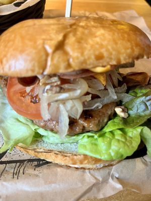 The Berlin Mitte mit Brioche-Bun  at Burgerheart in Nuremberg