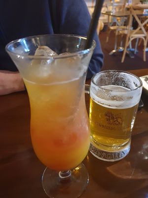 Vegan drinks - Shirley Temple & Shedshaker beer at Bunja Thai in Bendigo