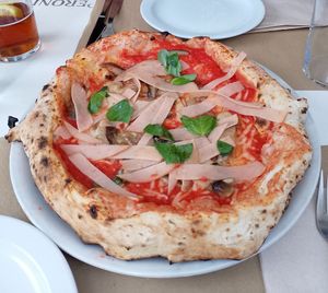 Prosciutto vegano e funghi at Terra Mia in A Coruna