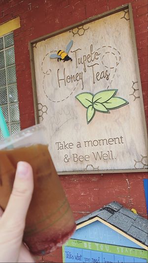 store front at Abeille Voyante Tea Co in Millvale