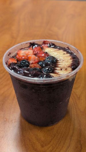 Acai frozen superfood smoothie bowl at Ohana Food Co in Flagler Beach