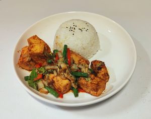 sambal tofu rice (vegan)
yum and spicy
veggie chef Oakleigh at Veggie Chef in Oakleigh