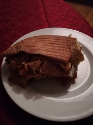 Vöner at Urfa Tadi in Hamburg