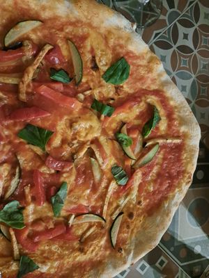 Pizza Verdura plus vegan Käse at That's Amore e Tarantella in Tenerife