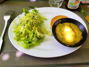 Zuchinis caviar at IZBA in Perigueux