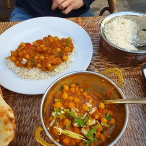 VEGAN chickpeas with curry at New Yak and Yeti in Berlin