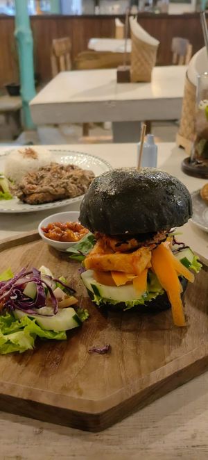  at Sunny Cafe in Penida Island