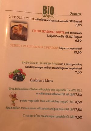 Desserts and children menu  at Marie e Oli's in Armacao De Pera