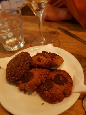 Cookies at Soya Cantine Bio in Paris
