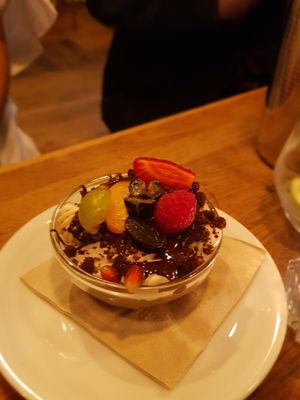 Vanilla and chocolate verrine at Soya Cantine Bio in Paris