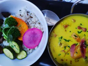 Curry at Soya Cantine Bio in Paris