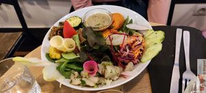 Maxi salade at Soya Cantine Bio in Paris