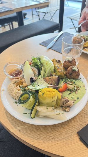   at Soya Cantine Bio in Paris