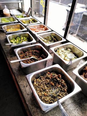 Brunch: Salads at Soya Cantine Bio in Paris